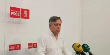 Cádiz encadena su tercer episodio de agua turbia en menos de un mes y crecen las críticas por la gestión