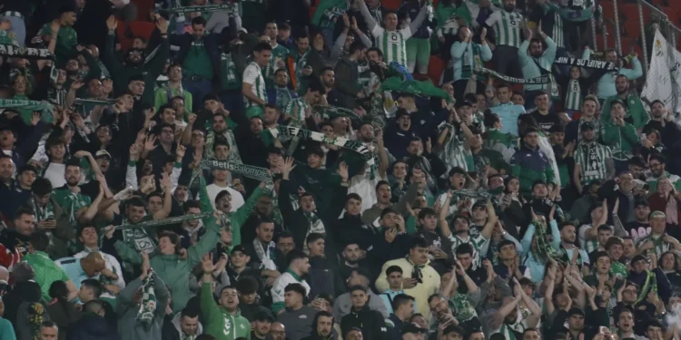 Abonados del Betis en la temporada 2026-2027 con récord de socios