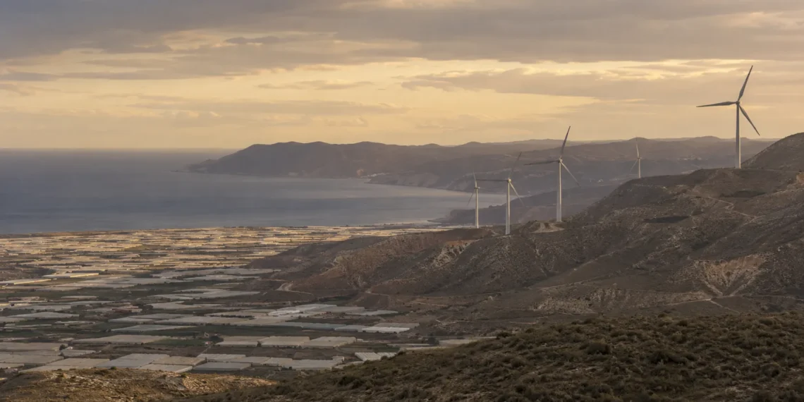 Parques eólicos en El Ejido denegados por impacto visual sobre la costa almeriense