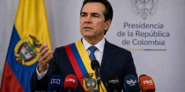 Abelardo de la Espriella asume la Presidencia de Colombia en un giro político que redefine el mapa regional