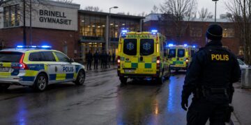Ataque con espada en una escuela de Suecia deja varios heridos y activa un amplio dispositivo policial