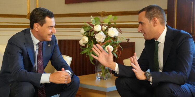 Reunión sobre las infraestructuras de Jaén entre Juan Latorre y Juanma Moreno