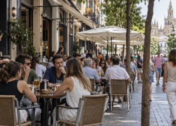 Hosteleros de Sevilla reclama su inclusión en las ayudas municipales al asociacionismo