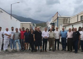 Reunión municipal sobre el abastecimiento de agua potable en Jaén para los empresarios del Pilar de la Dehesa.