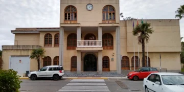 PSOE de San Juan de Aznalfarache denuncia la presunta retirada de folletos informativos críticos con la gestión municipal.