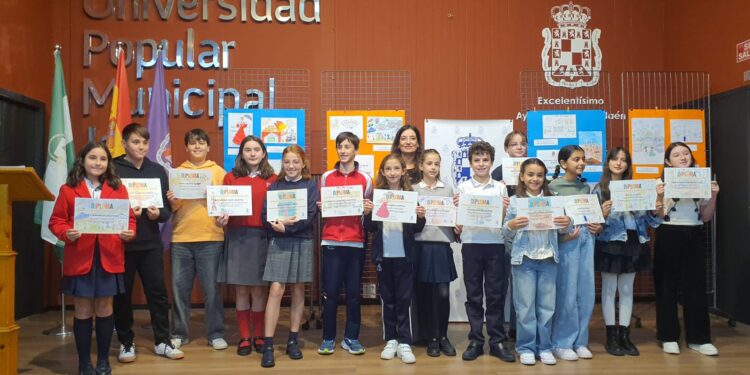 Entrega de premios del certamen Dibuja nuestra Feria de San Lucas 2026, con participación de 275 escolares de Jaén.