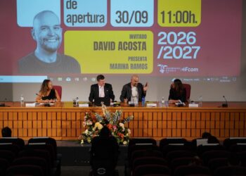 David Acosta durante la apertura de curso de la Facultad de Comunicación de la Universidad de Sevilla