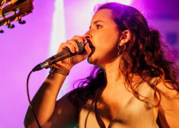 María González, vocalista de Junkale