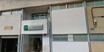 Centro de Salud de La Paz, en San Juan de Aznalfarache, donde el Sindicato Médico denuncia un intento de agresión a sanitarios.