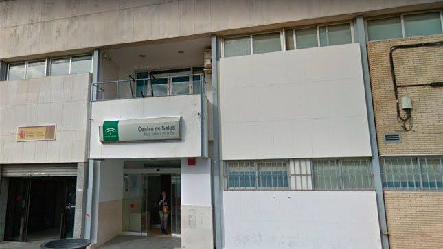 Centro de Salud de La Paz, en San Juan de Aznalfarache, donde el Sindicato Médico denuncia un intento de agresión a sanitarios.