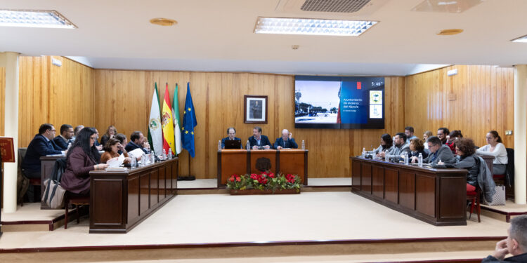 PP de Mairena del Aljarafe afronta una nueva salida de su grupo municipal tras la decisión del concejal Santiago Eduardo Arderius.